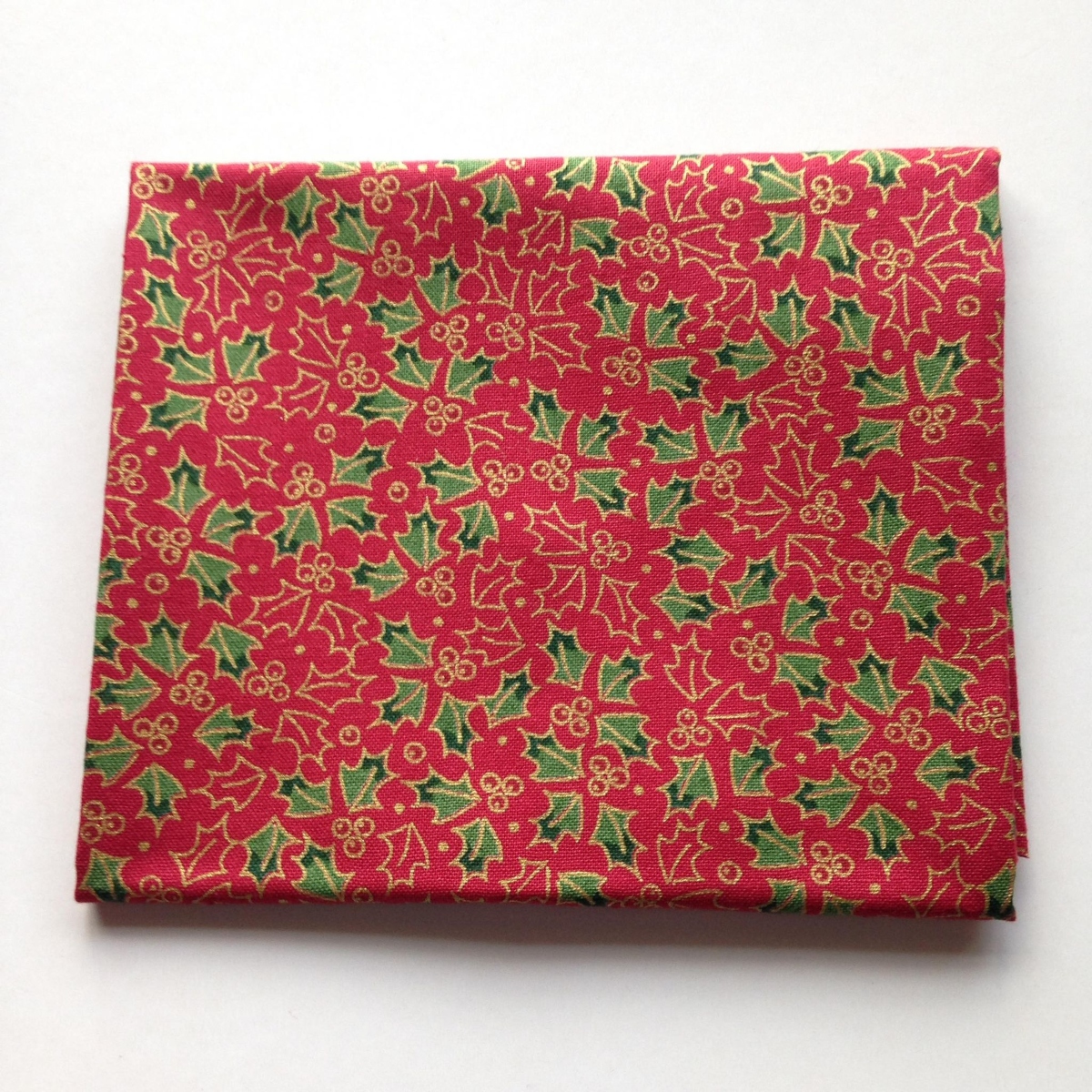 Traditional Holly Metallic Christmas Fat Quarter Bundle - Image 2